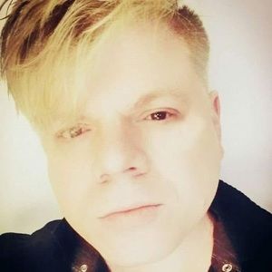 Meet your Posher, Todd